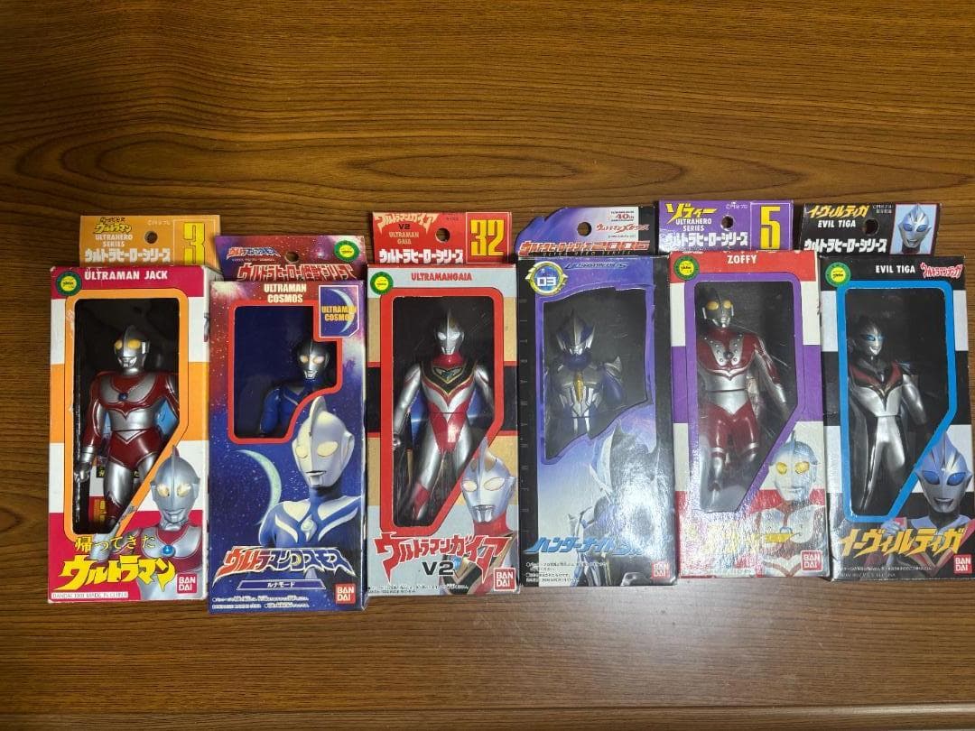 ビンテージ ウルトラマン フィギュア バンダイ 日本製 6個