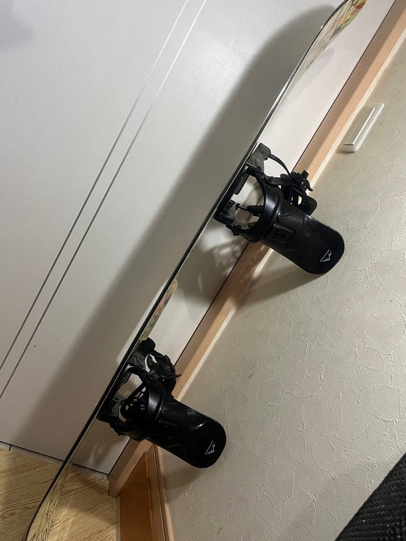 初中級向けカービング、グラトリボード！POS 143cm 新品バインセット