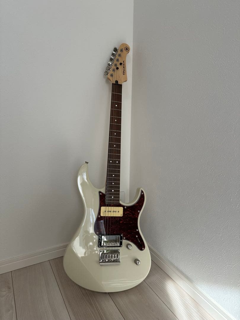 Yamaha PACIFICA ホワイト エレキギター