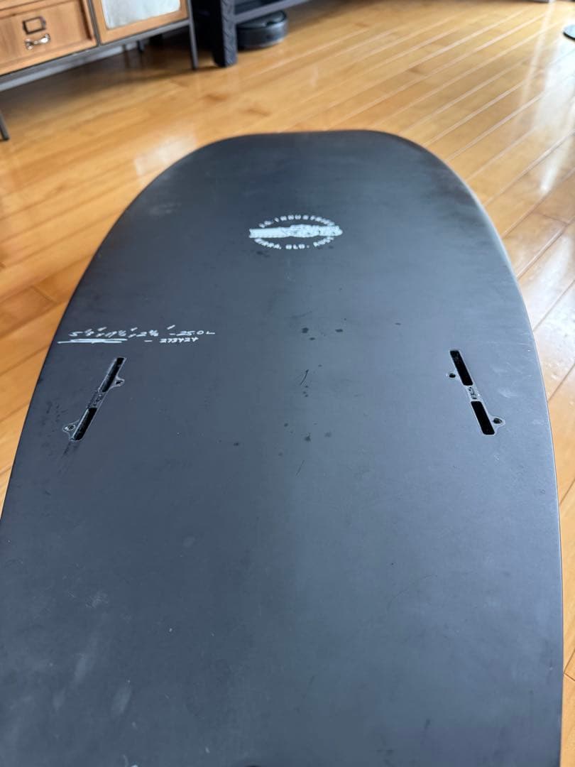 【美品】JS BLACK BARON ブラックバロン 25.0ℓ キールフィン付