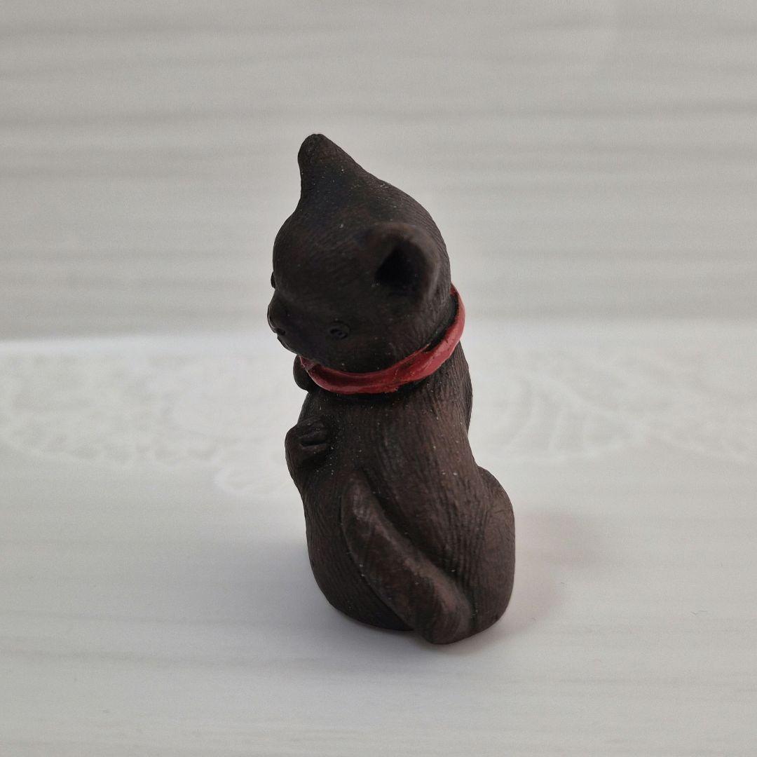 は*り様 駿河山正作　赤い首輪のネコ