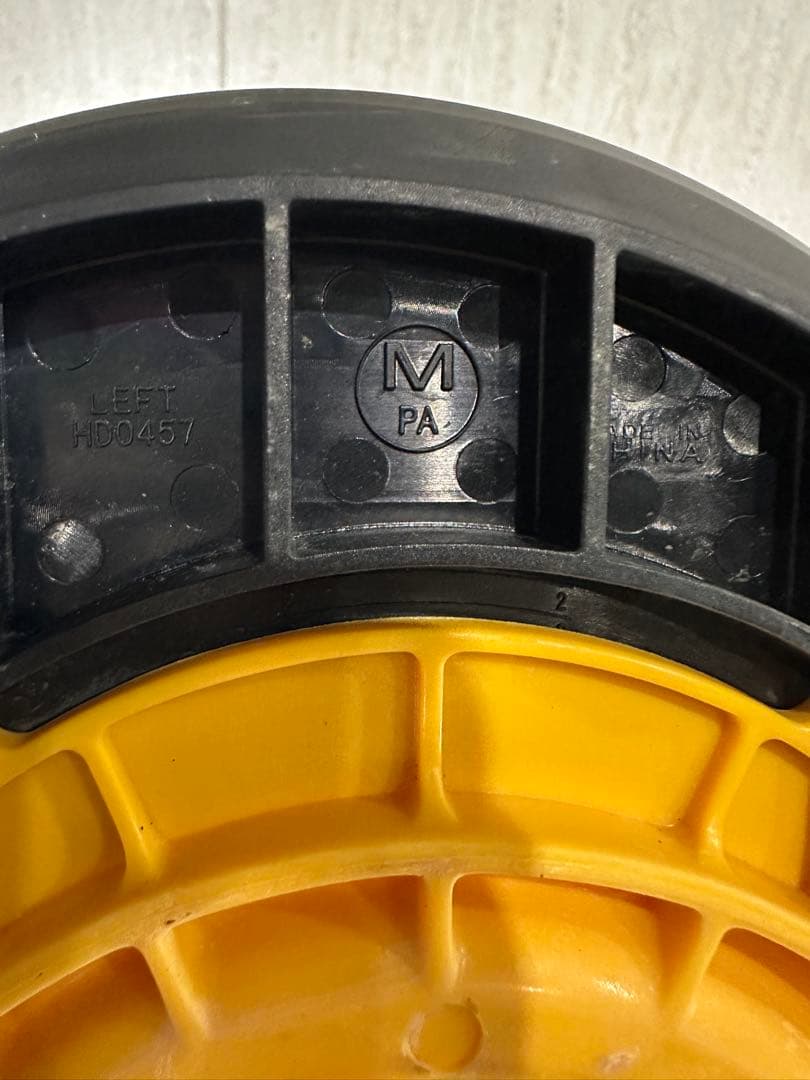 美品 スノーボード FTWO（現FNTC） TNT 147cm ケース付