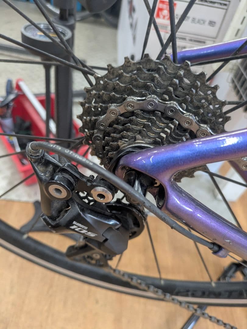 TREK　Shimano 105 アルミロードバイク パープル
