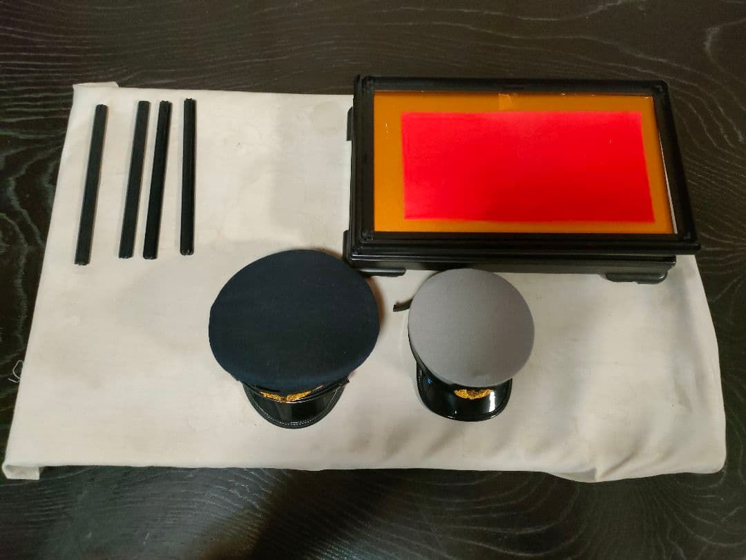 【希少】警察官帽子　ミニチュア　セット　2点　組み立て式ケース付　昭和レトロ