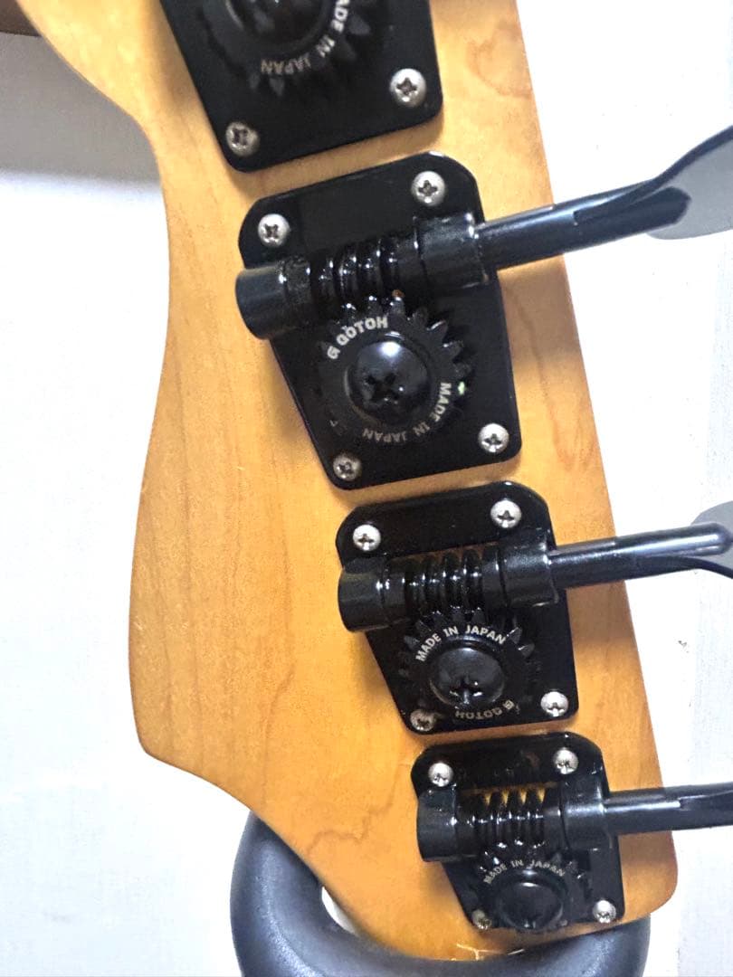 Fender Japan エレキベースギターPB-43. BLK custom