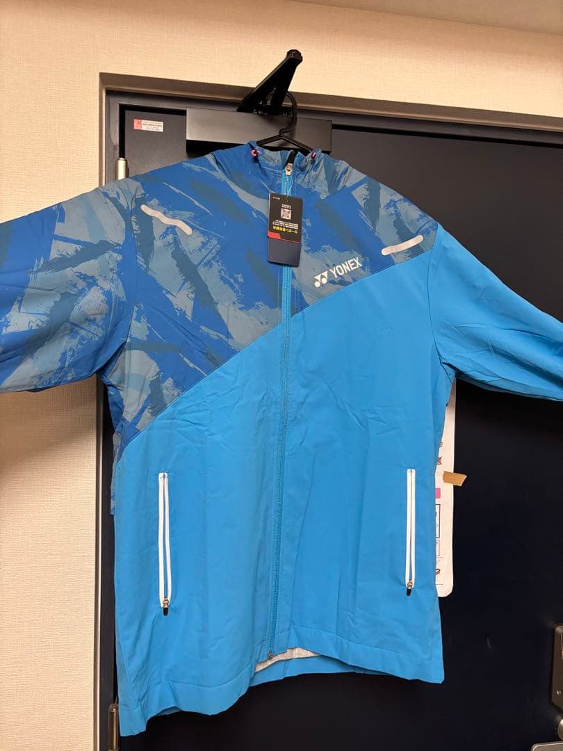 と*ん様 【最新】YONEX フード付きテニスジャケット送料無料！