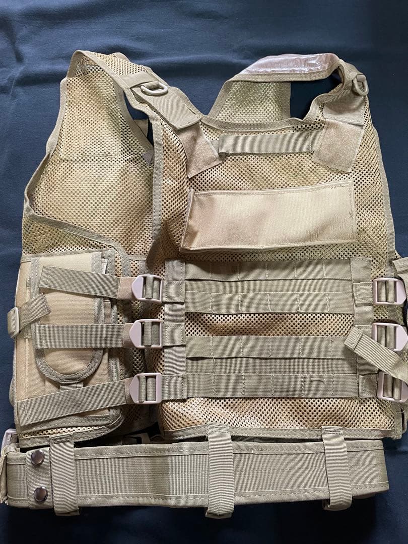 サバゲ　装備品セット　V1ベスト　カーキー　ホルスター　マグポーチ　ベルト
