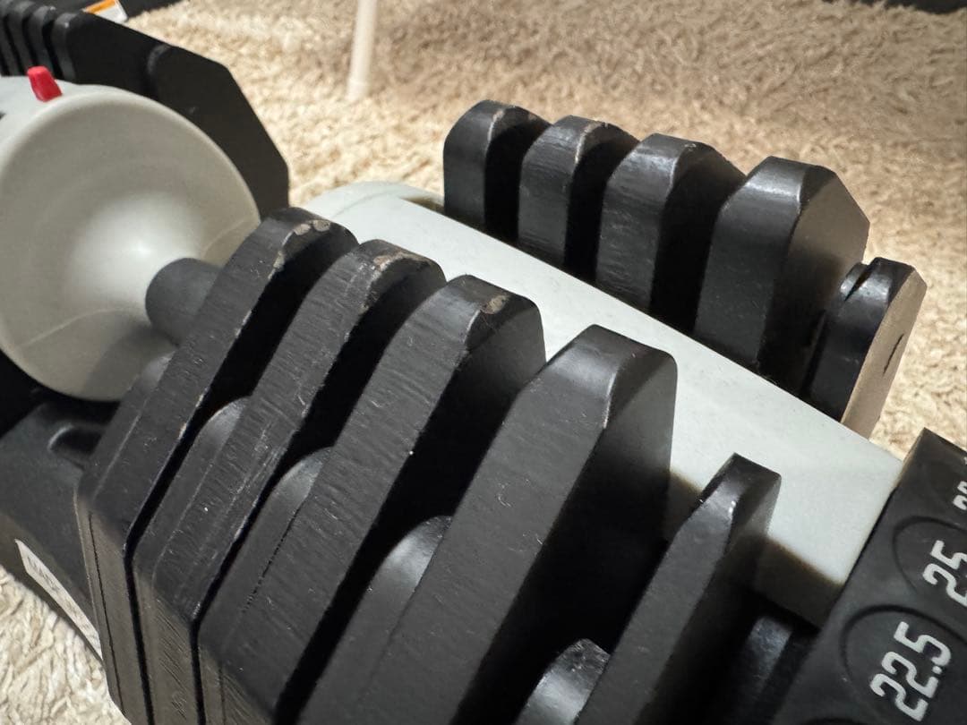 ①可変式ダンベル1個 25.0kg 2.5Kg刻みで調整可能