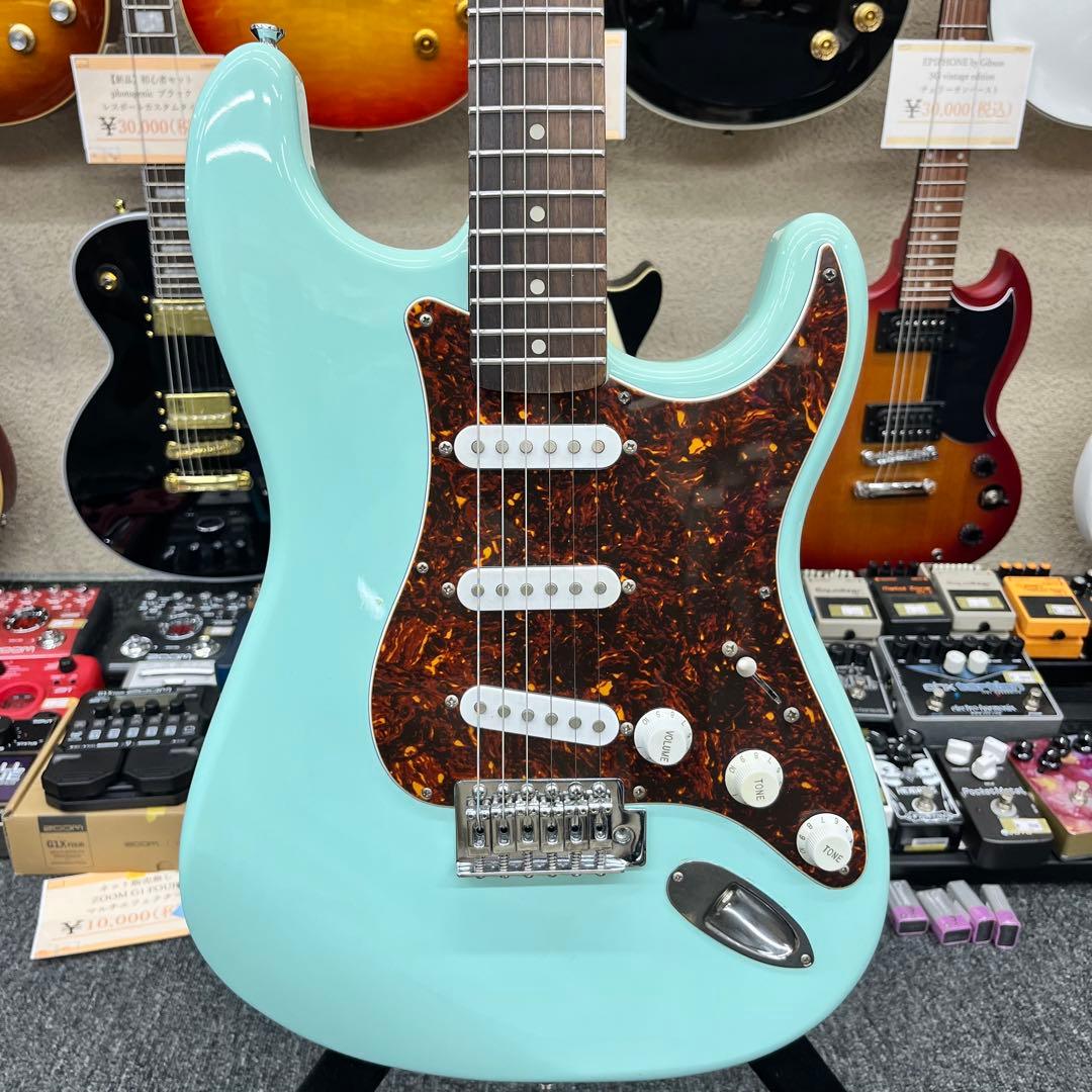 【9528】 Squier Stratocaster サーフグリーン 鼈甲