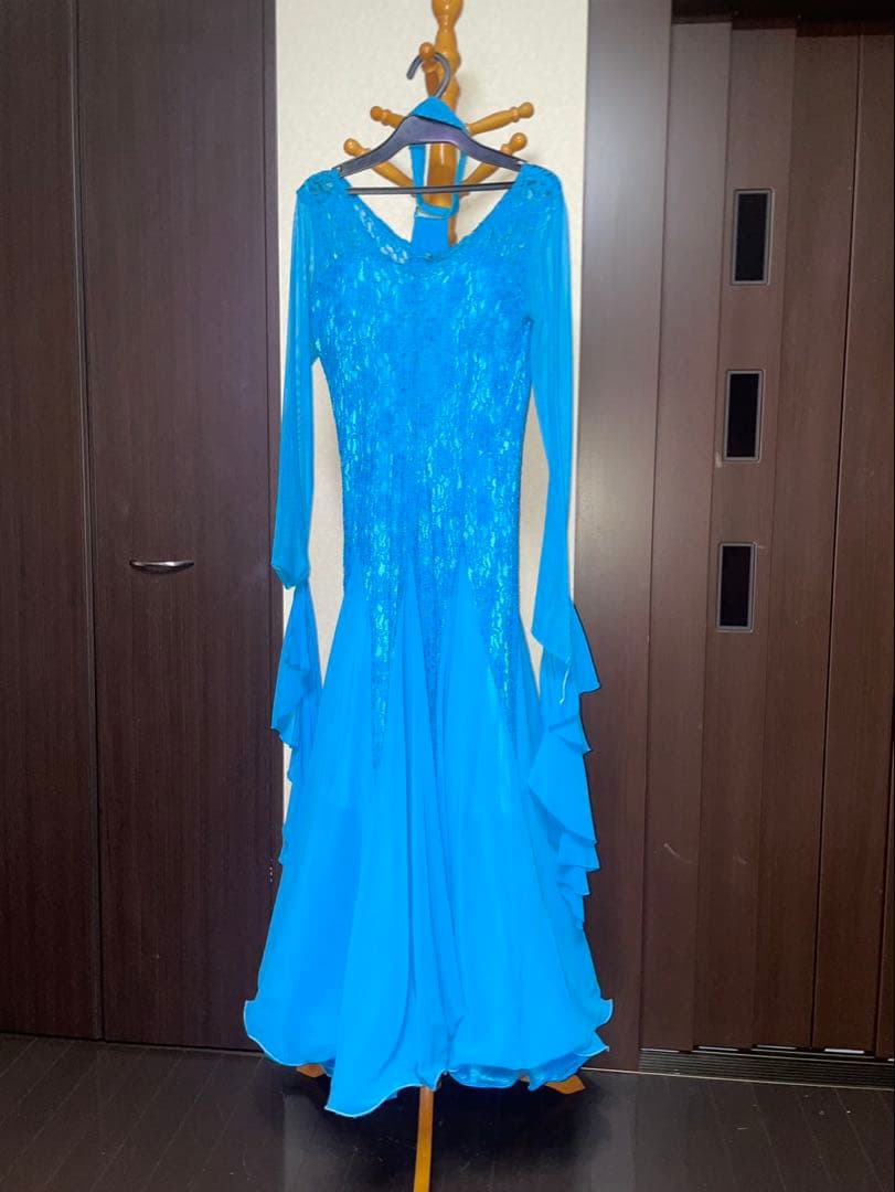 青い社交ダンス用ロングドレス
