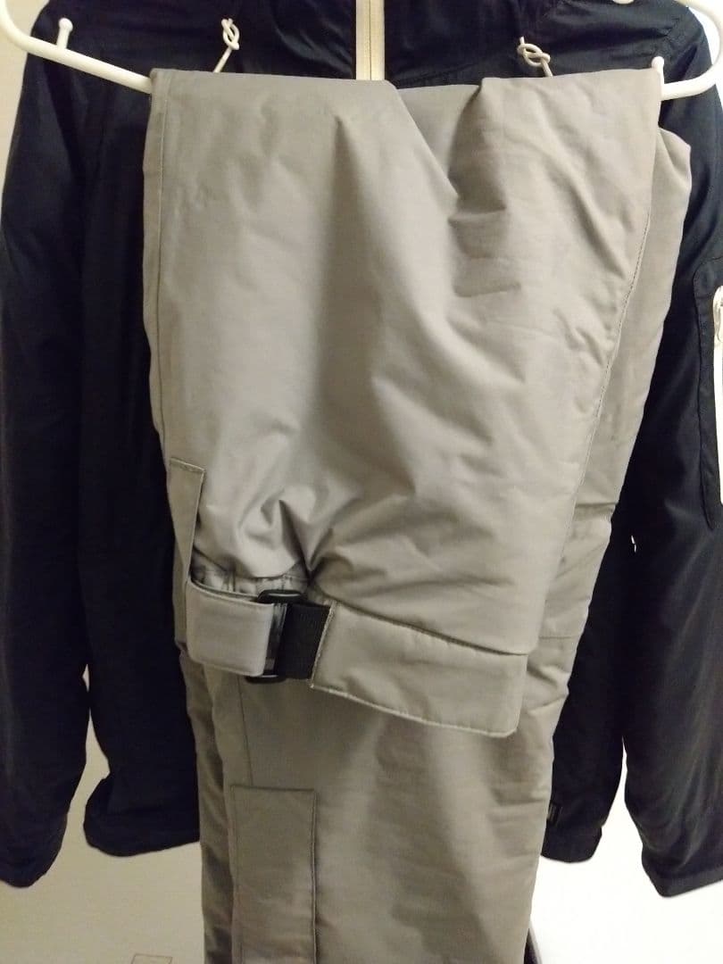 DAIWA　レインマックス　上下セット　М　使用少　（黒/灰）真冬防寒　アジング