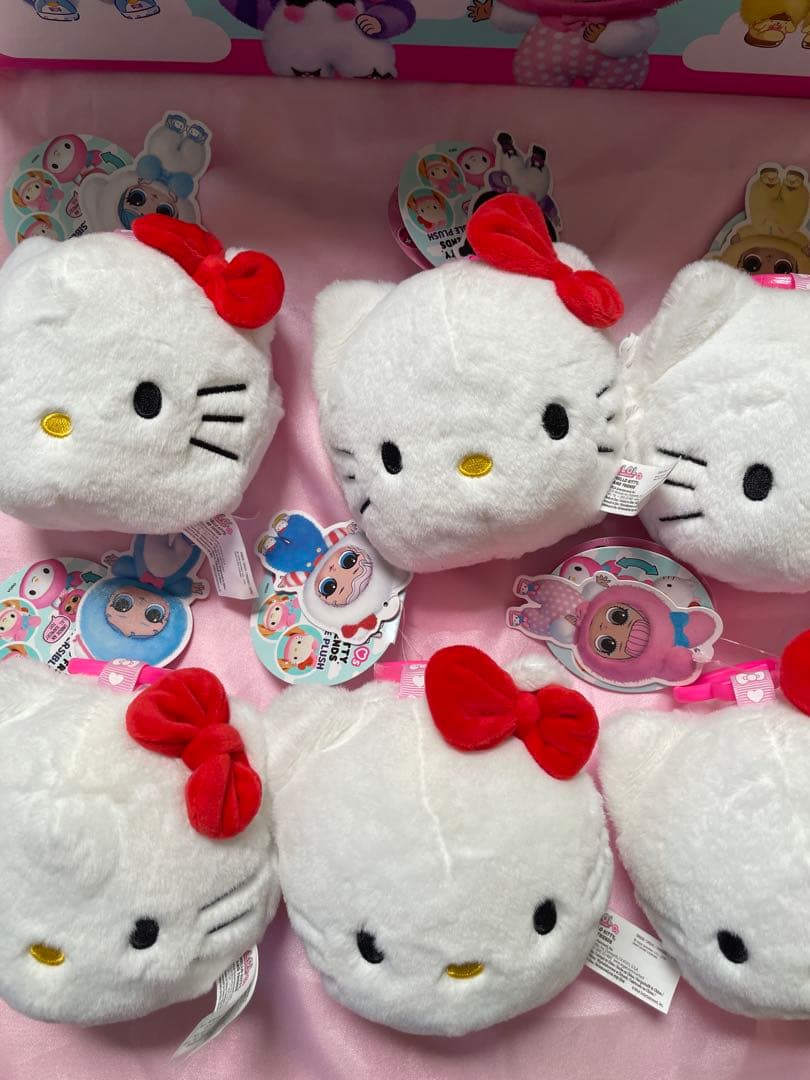 最新作　LOLサプライズ　ハローキティ&フレンズ　全6種類リバーシブル