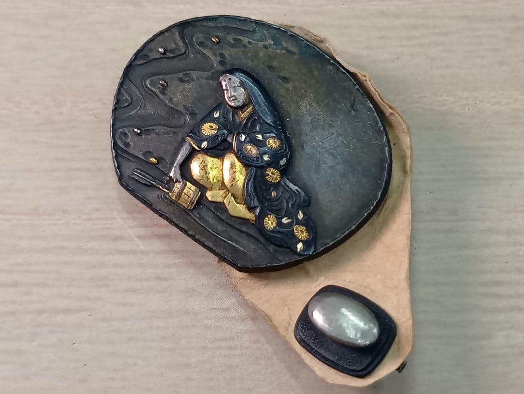 煙草入れ／前金具