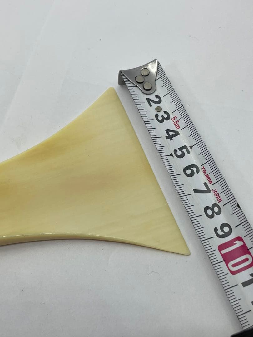 ヴィンテージ  天然素材　バチ　重さ約　119g　#723