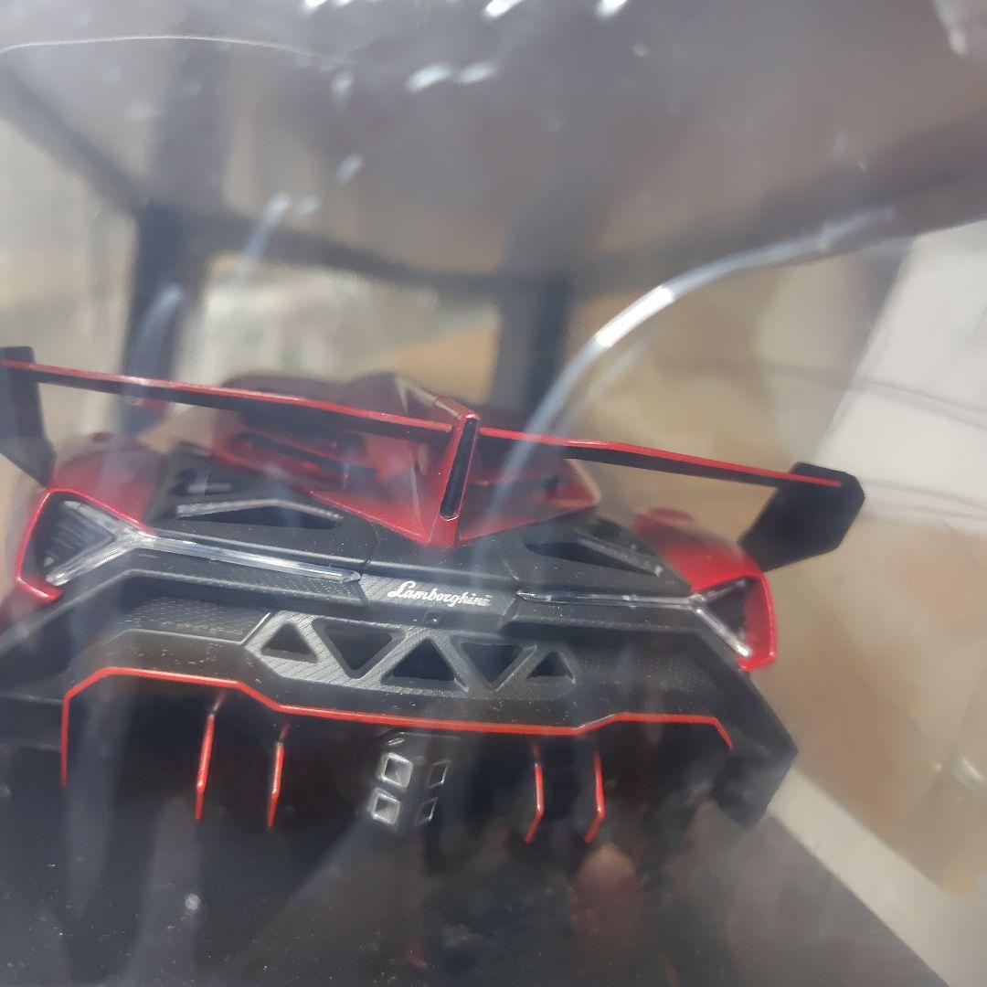 ランボルギーニ Veneno09501 RM レッド1:18スケール
