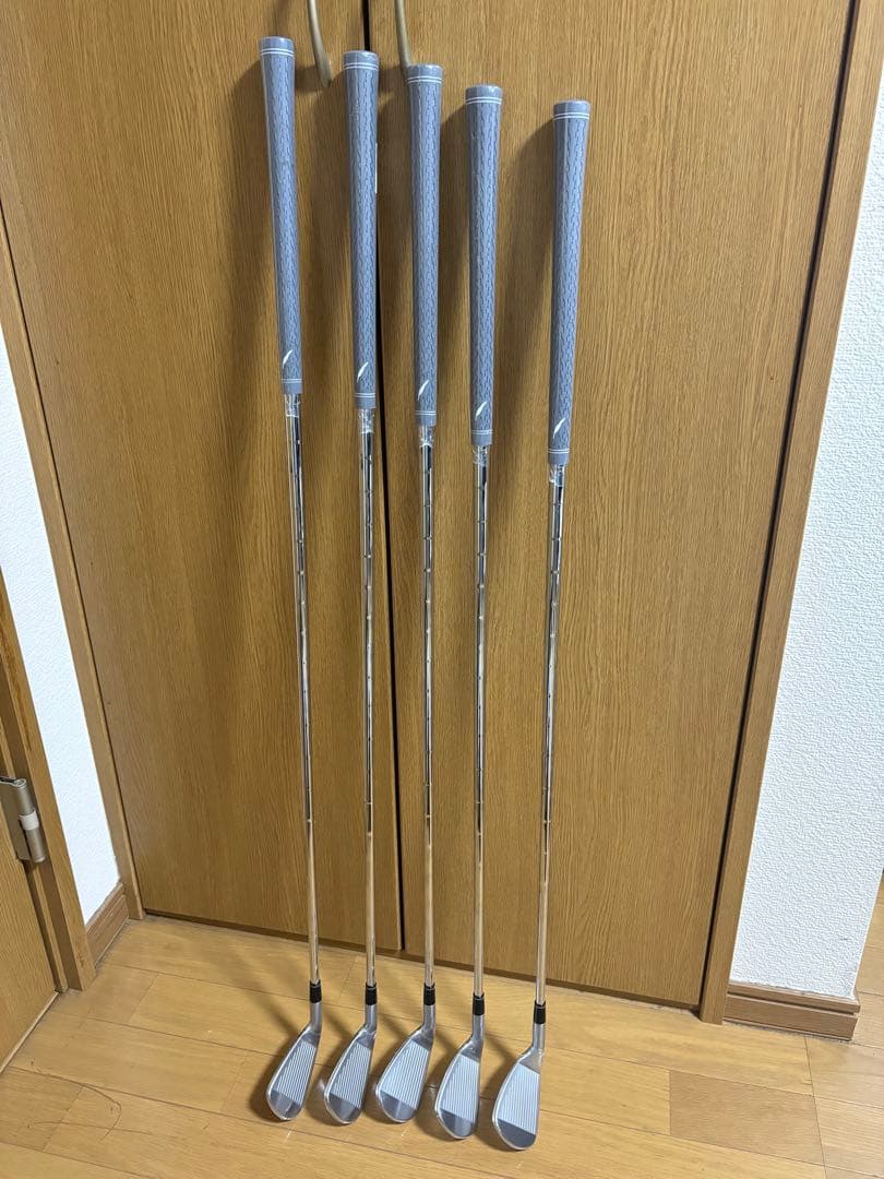 新品2025フォーティーンtb5 アイアン(6〜9 .pw) FS−90i