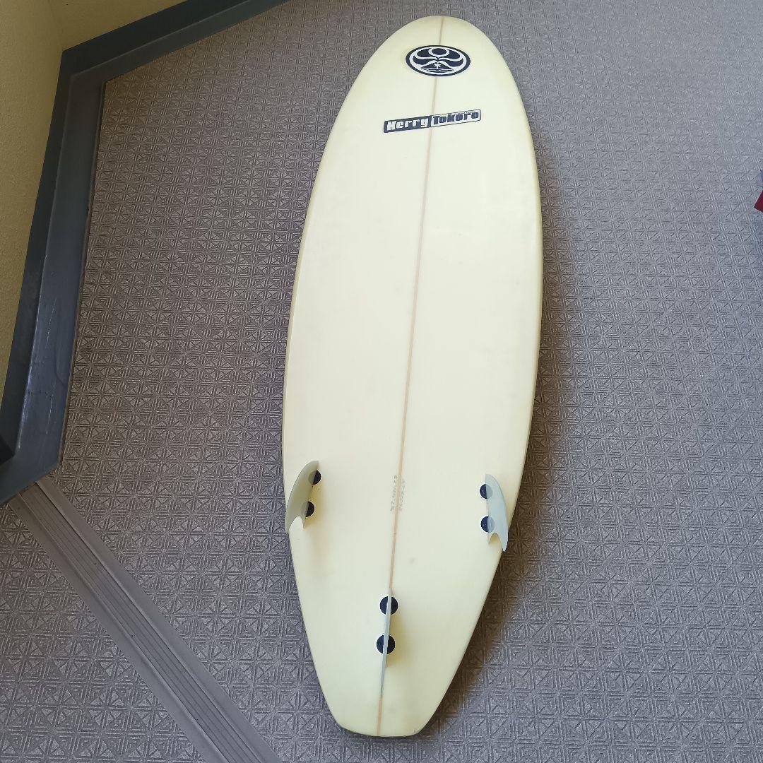 Kerr's　tokoro 　サーフボード　リーシュコード付き
