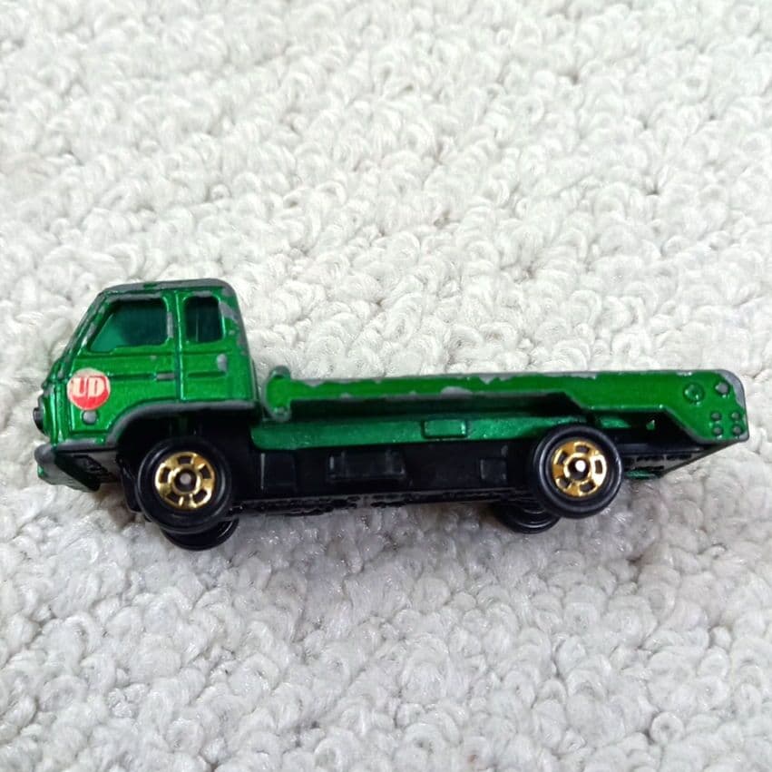 トミカ　ニッサンディーゼル コンドル ブルドーザキャリア　ミニカー　激レア当時物