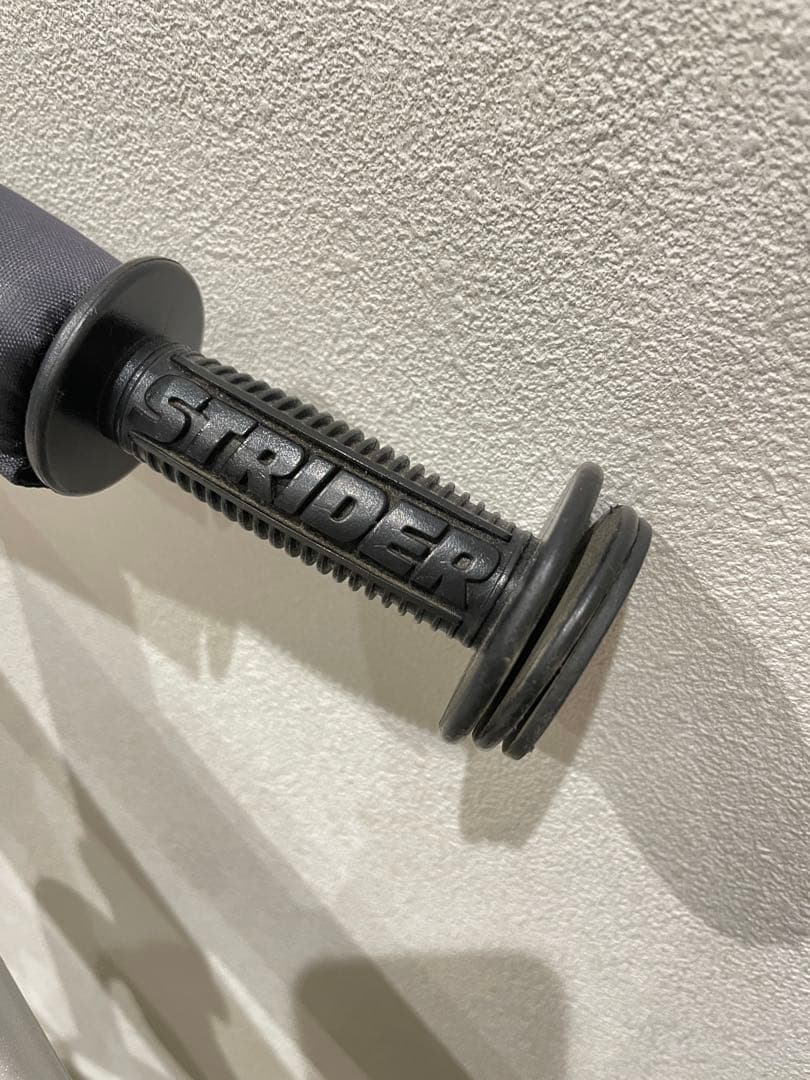 STRIDER PRO バランスバイク シルバー　旧モデル