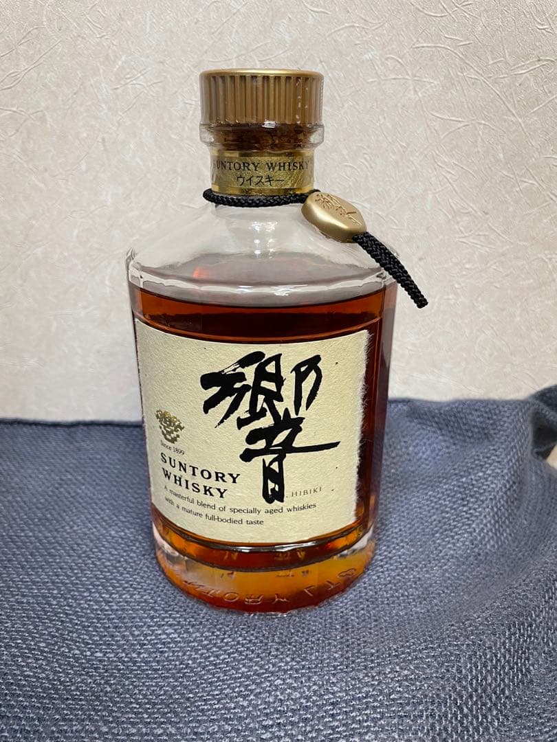 送料込未開栓サントリー 響 HIBIKI ウイスキー 箱入りSH-01金キャップ