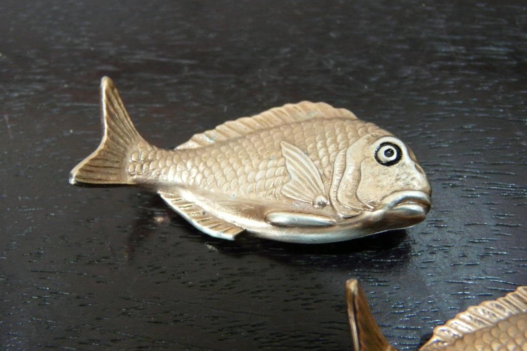 森毅(善興) 造 銀製 鯛 箸置 26.1g 銀細工 江戸打物
