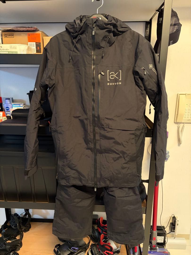 Burton [ak] GORE-TEX size M 上下セット　ブラック