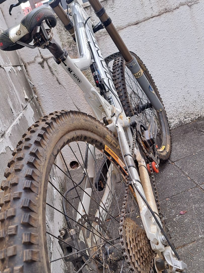 GIANT DH COMP FOX40フォーク Manitou SPVショック