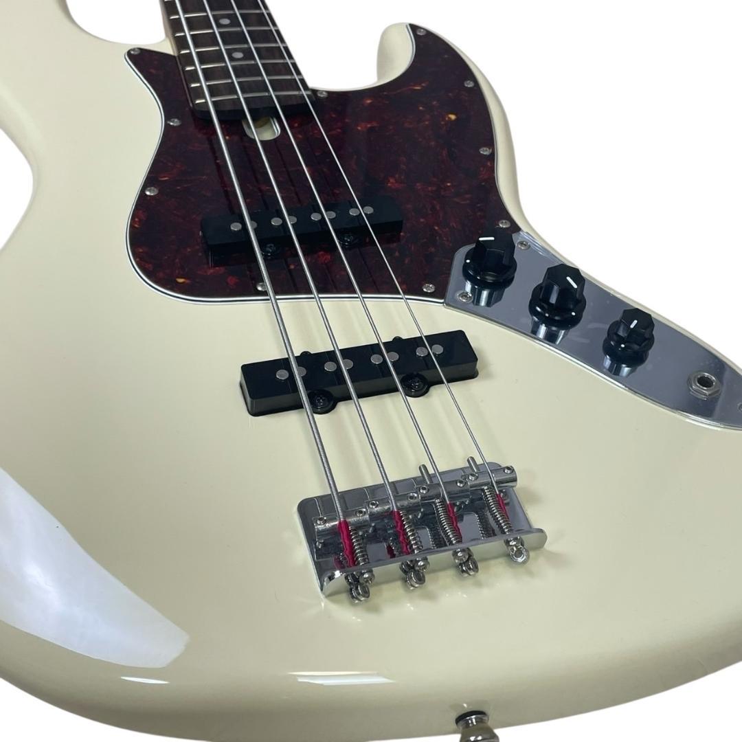 【美品】バッカス　BJB-1R　OWH ベース アイボリー