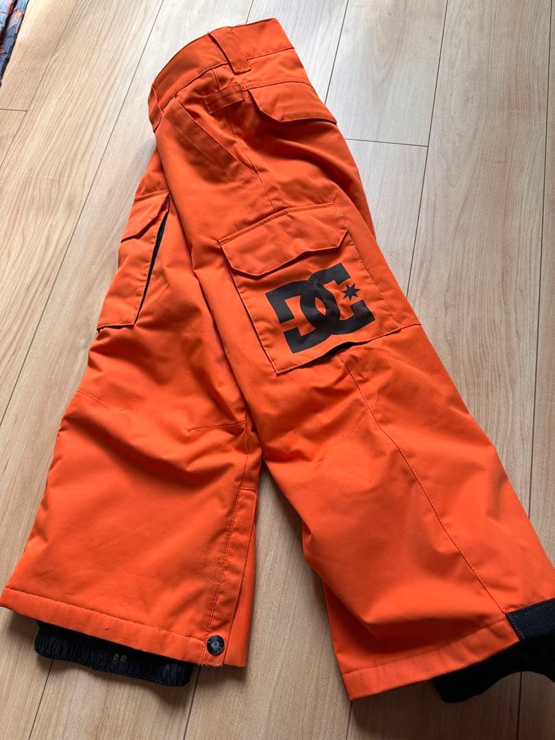 QUICKSILVER 6-7/DC XSスノーボードウェア　120㌢くらい