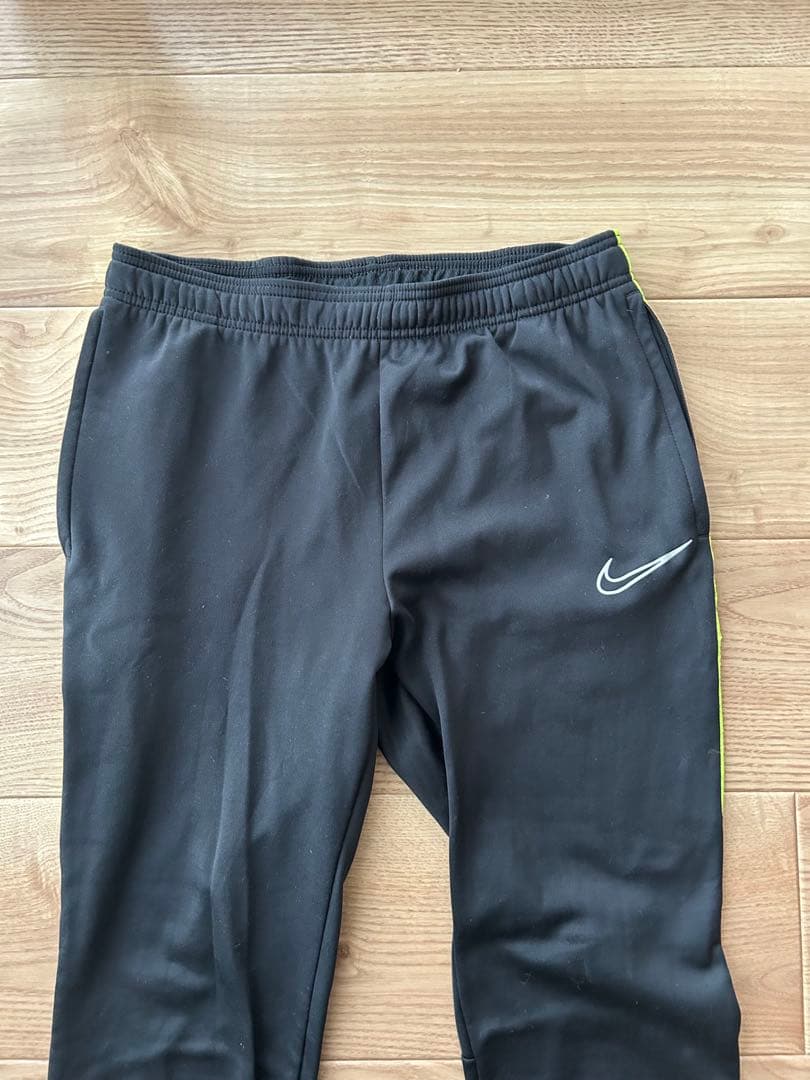 Nike 長袖トップスとパンツ セット