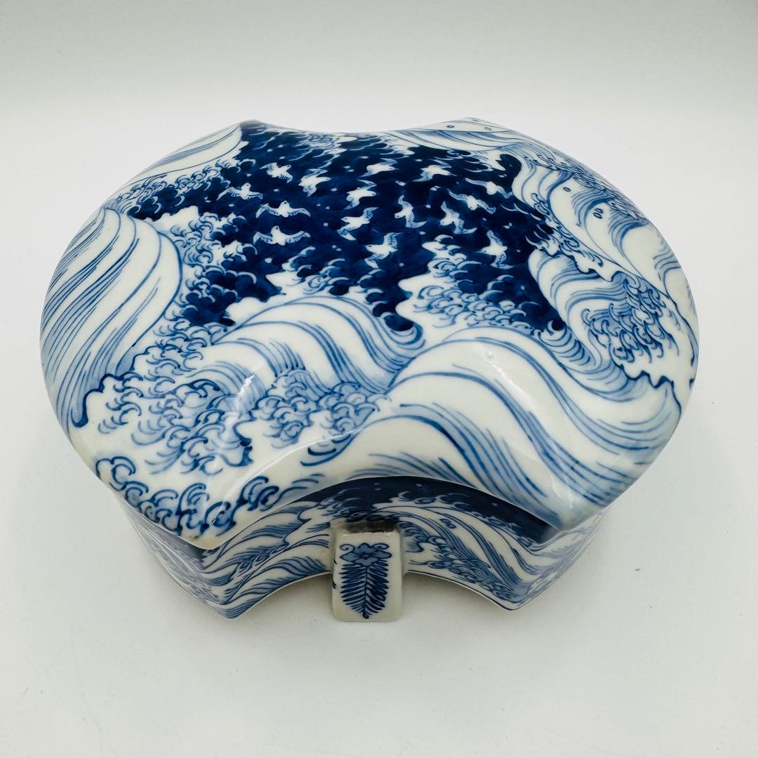 【伊万里焼　文銅型染付波千鳥蓋物　陶芸】骨董　アンティーク　インテリア