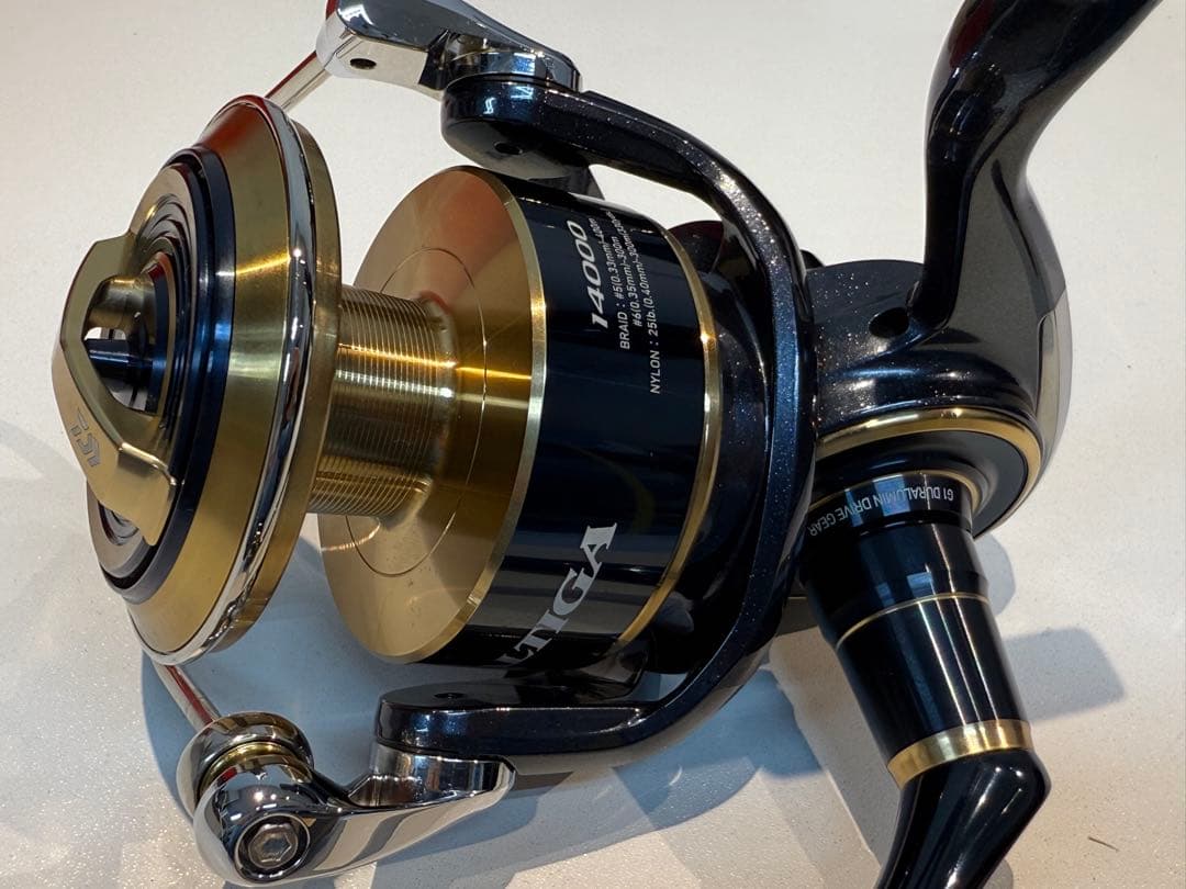 新品　20SALTIGA 14000-P スピニングリール