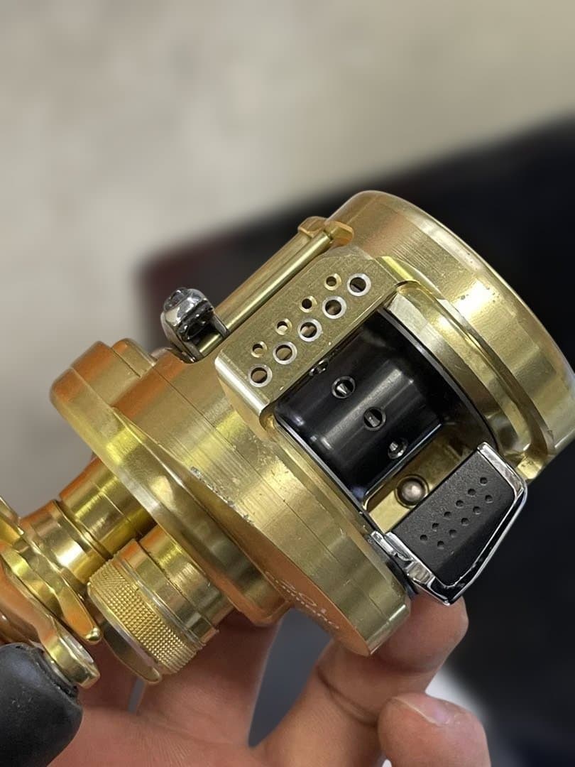 カルカッタ コンクエスト 201 ベイトリール シマノ