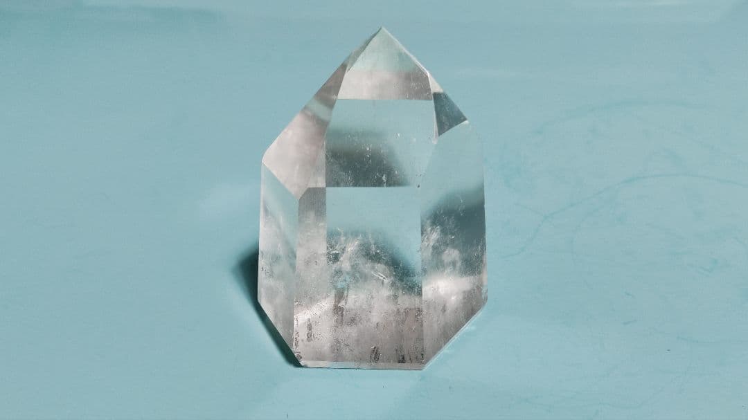 パワーストーン　天然石　エンジェルラダー入り水晶　ポイント　124g　No118