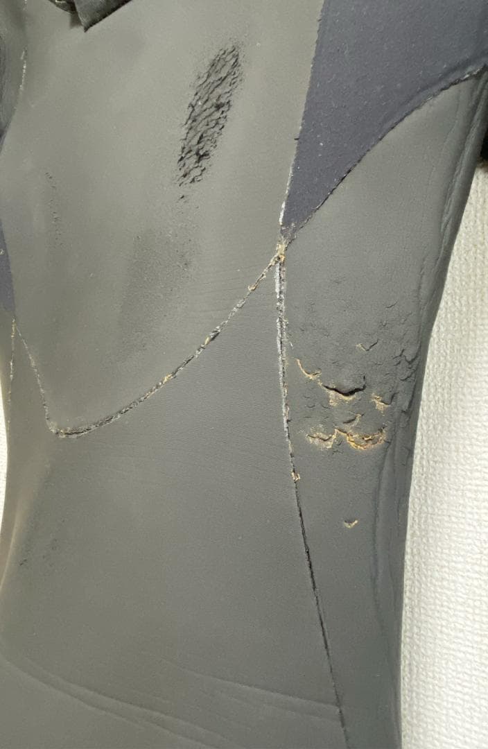 セミドライ 5mmウェットスーツ【Vissla x RASH コラボモデル】