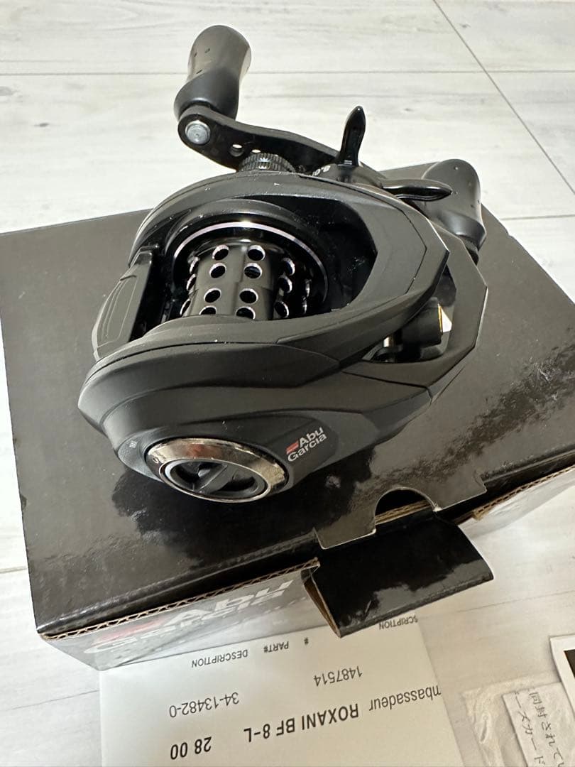 Abu Garcia ROXANI BF8 ベイトリール