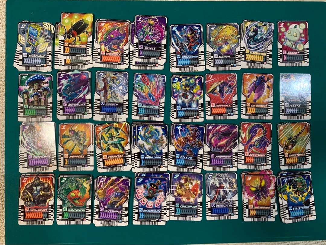 画面ライダーガッチャード　ライドケミートレカセット　カード100枚以上　引退品