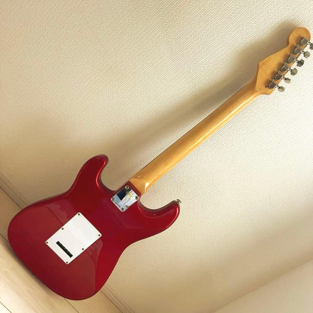 【たぁ様】BUSKER'S アーム付き エレキギター 赤 整備済み 島村楽器