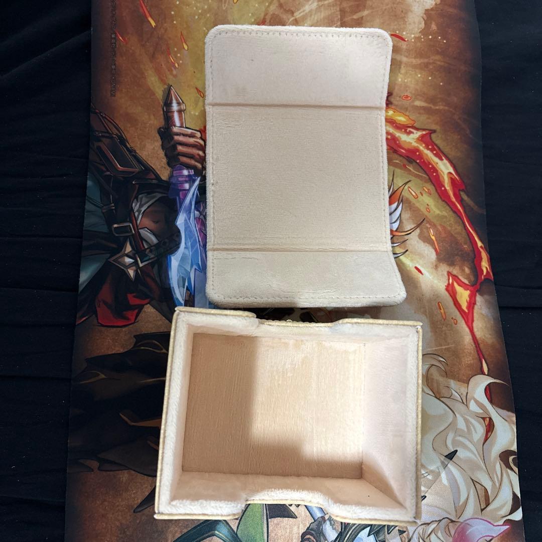 白の物語　プレイマット、デッキケースセット