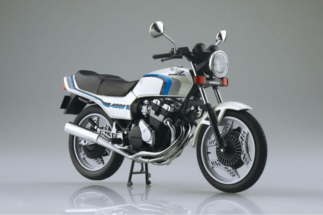 青島文化教材社 1/12 完成品バイク Honda CBX400F