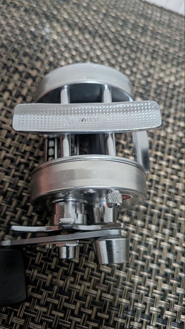 美品 ABU 2500c アブ 2500c ambassadeur 77年製