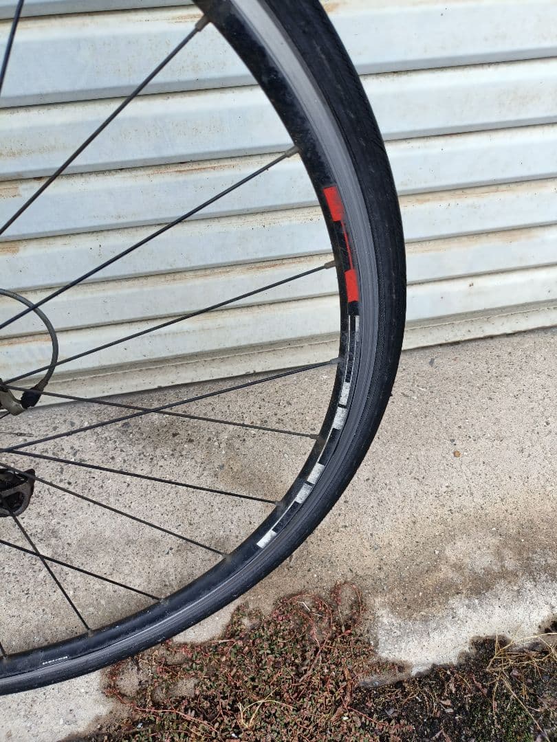 山王スポーツ　エミネンザEminenza ロードバイク　デダチャイU2 難あり