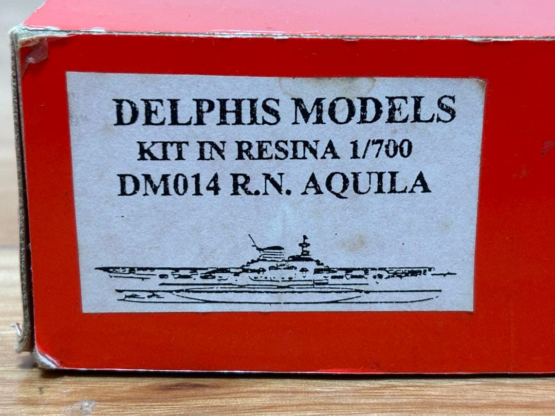 1/700 WWII イタリア海軍 航空母艦 アクイラ レジン製キット 未組立