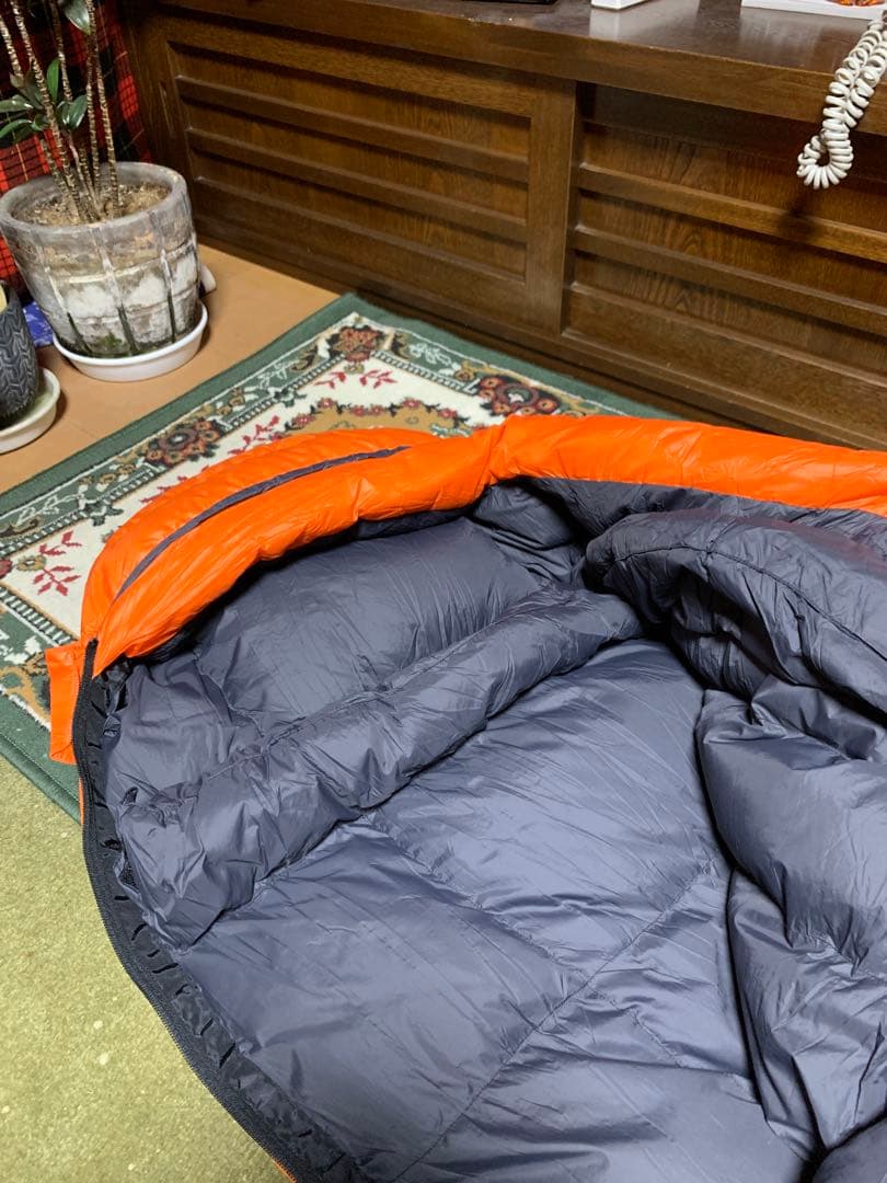 deuter ドイター　アストロ550ダウンスリーピングバッグ オレンジ