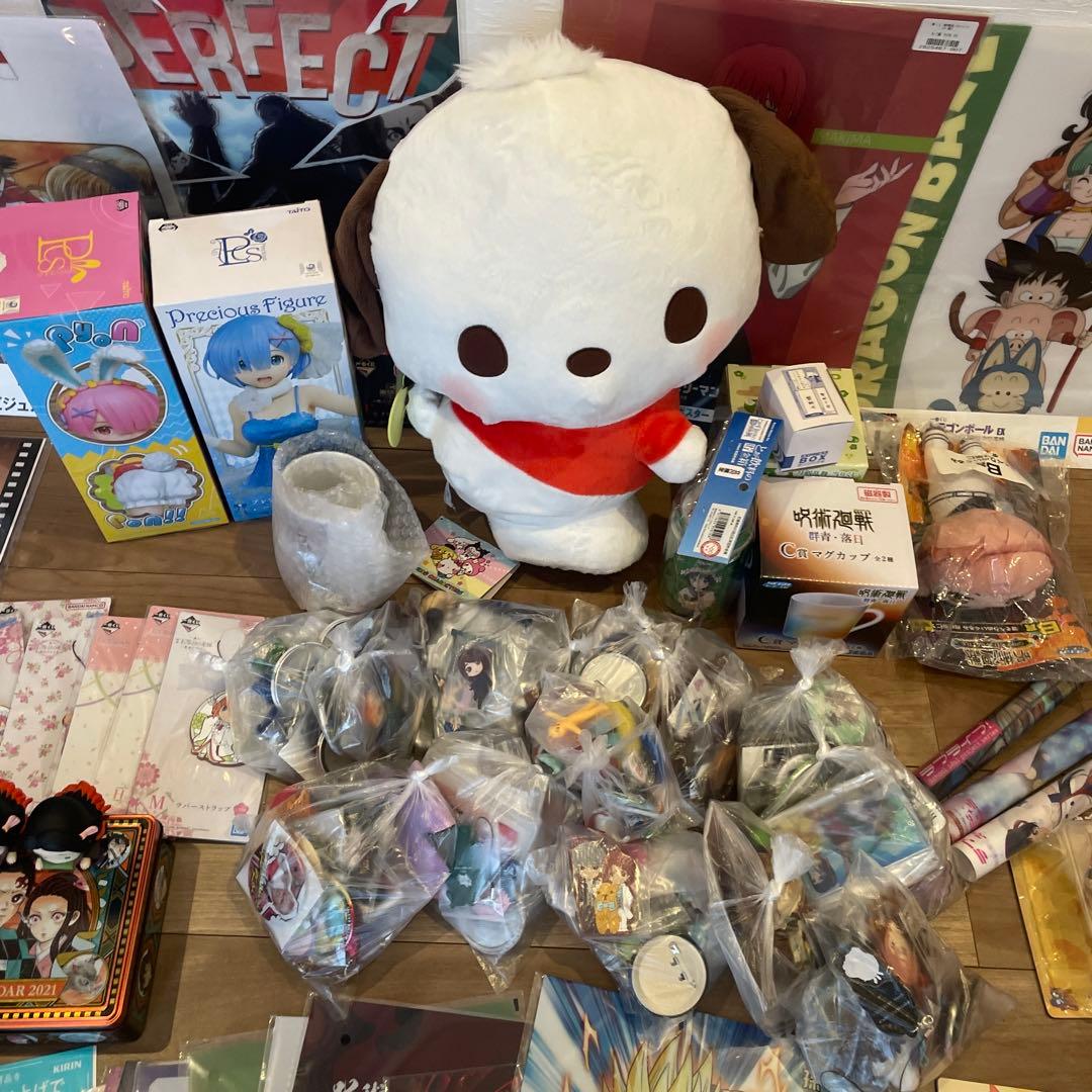 雑貨　アニメグッズ　大量　300点以上　まとめ売り　140サイズ