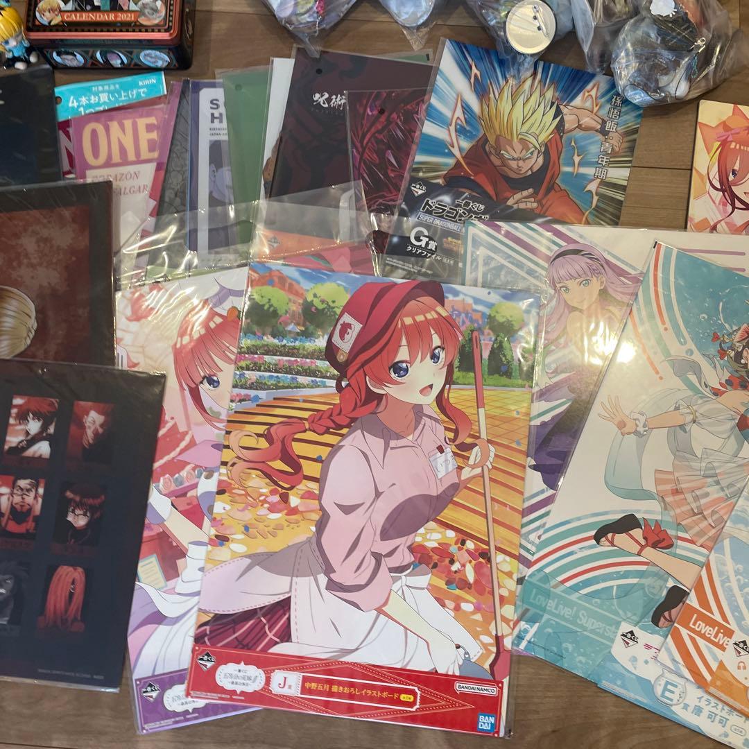 雑貨　アニメグッズ　大量　300点以上　まとめ売り　140サイズ