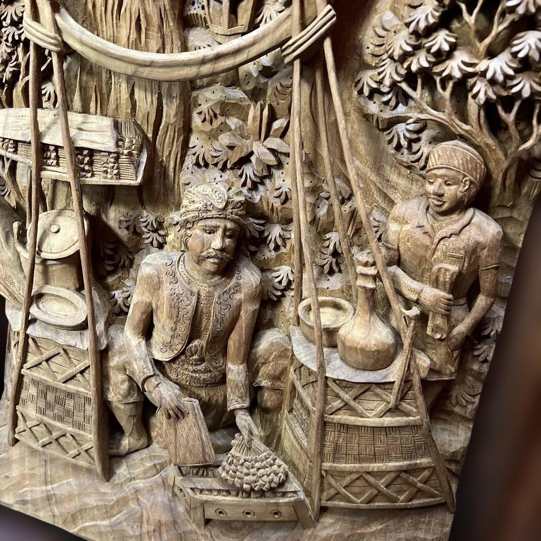 時代　木彫　浮き彫りの額A 約95×49.5㎝　東さ8-0131①