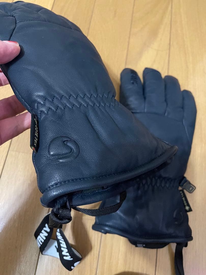 ①SWANY スキー　スノーボードグローブ　M