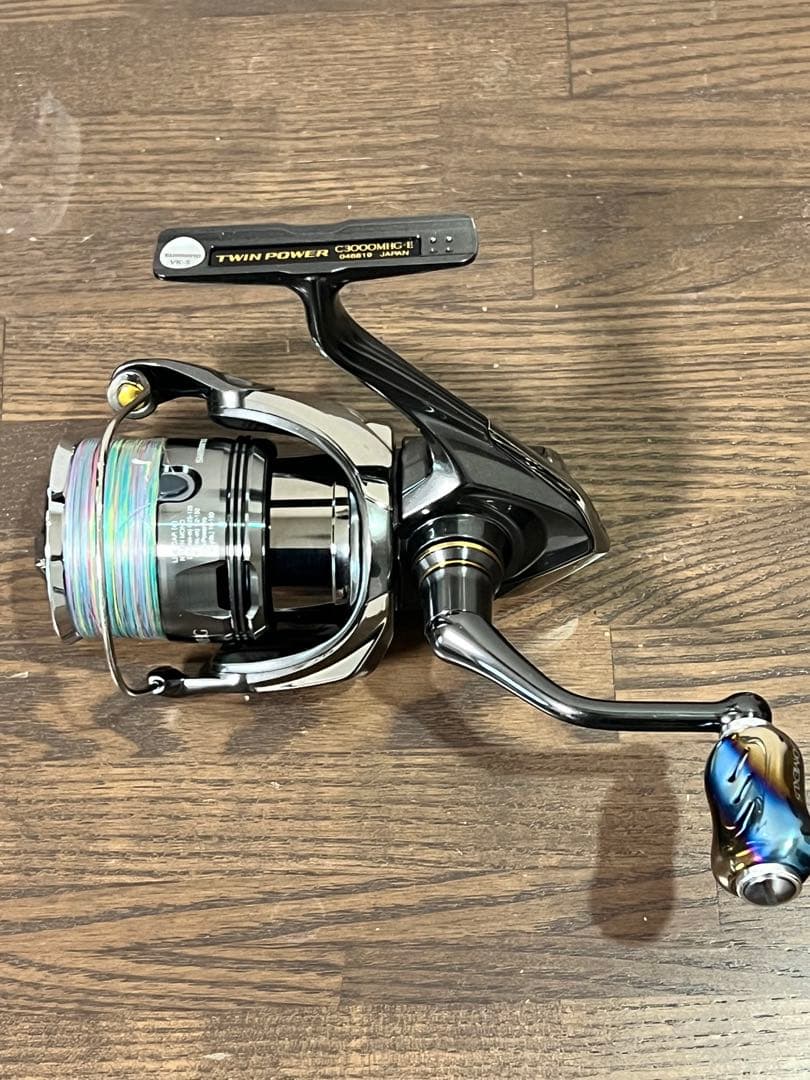 SHIMANO TWIN POWER C3000MHG スピニングリール