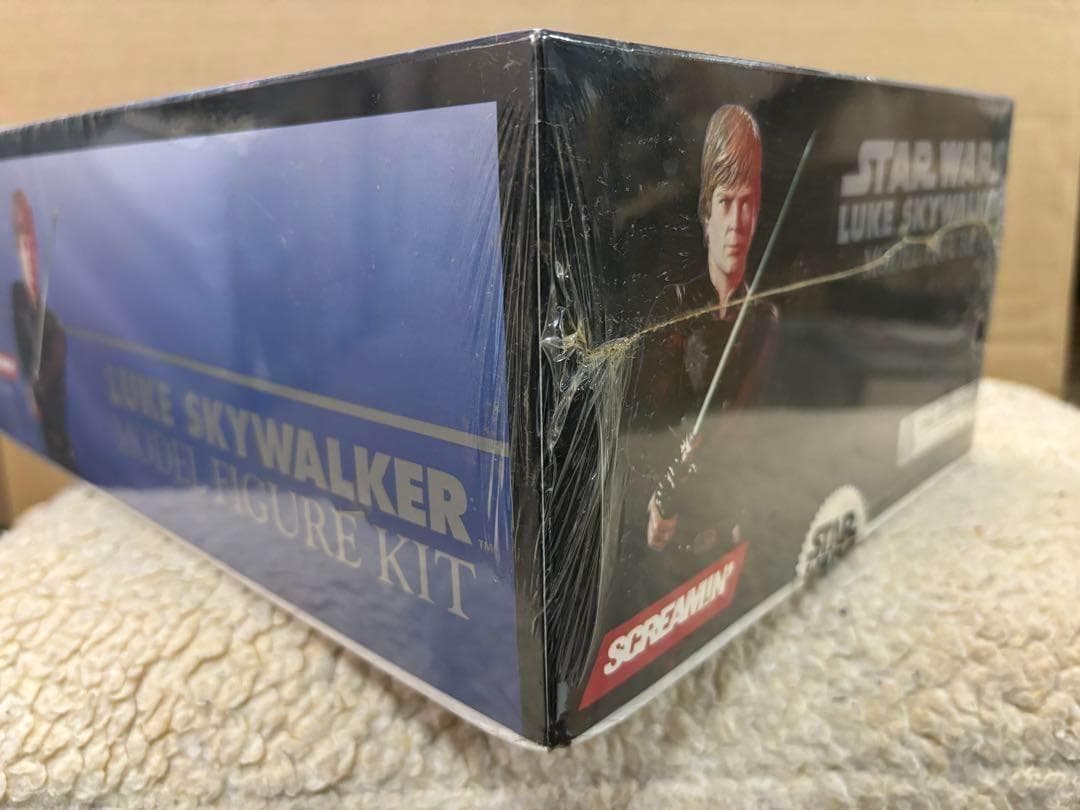 スターウォーズ　スクリーミン　ルークスカイウォーカー　1／4　ソフビキット